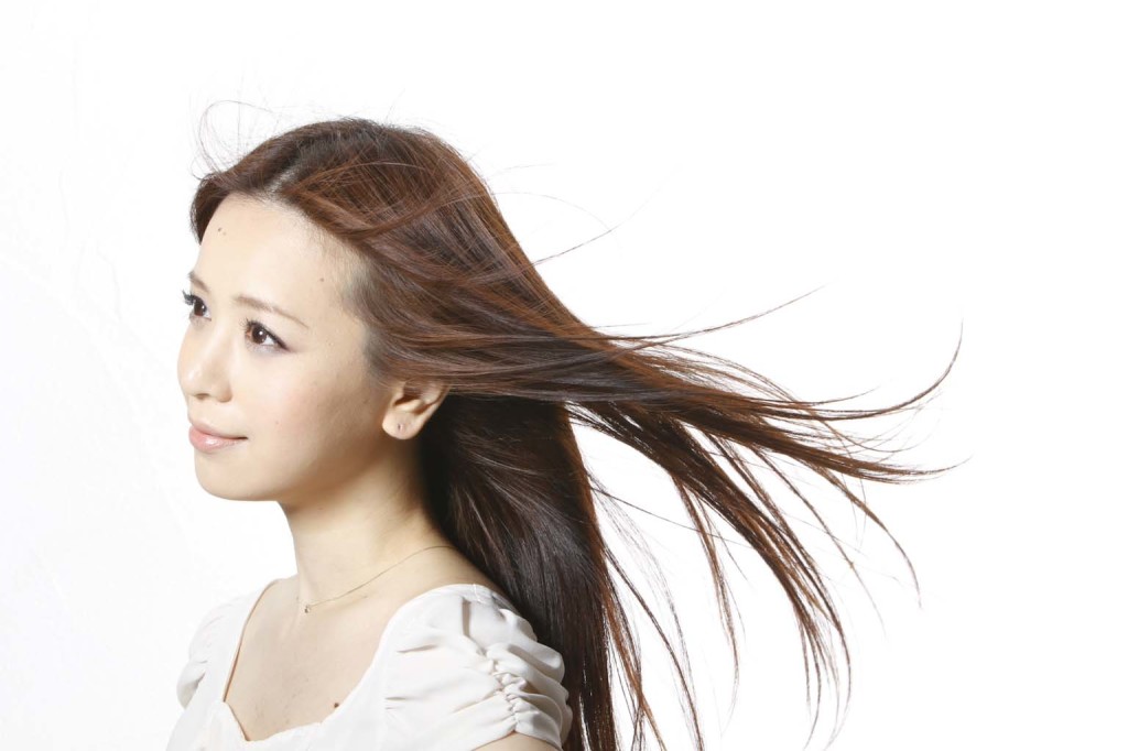 自宅でサロン並みの美しい髪を！ 　ヘアケアセット「AFLOAT超音波トリートメントシステム」発売 