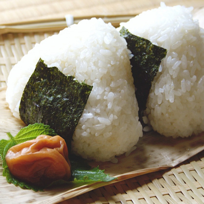 おにぎりでダイエット!? 　“真逆”のフシギ