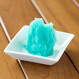 ラムネ味のあんこ! 色はもちろんあの水色