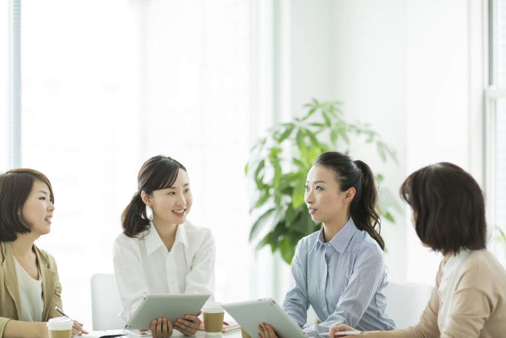 女性が活躍する会社BEST100　トップ10を占めたのはあの業界