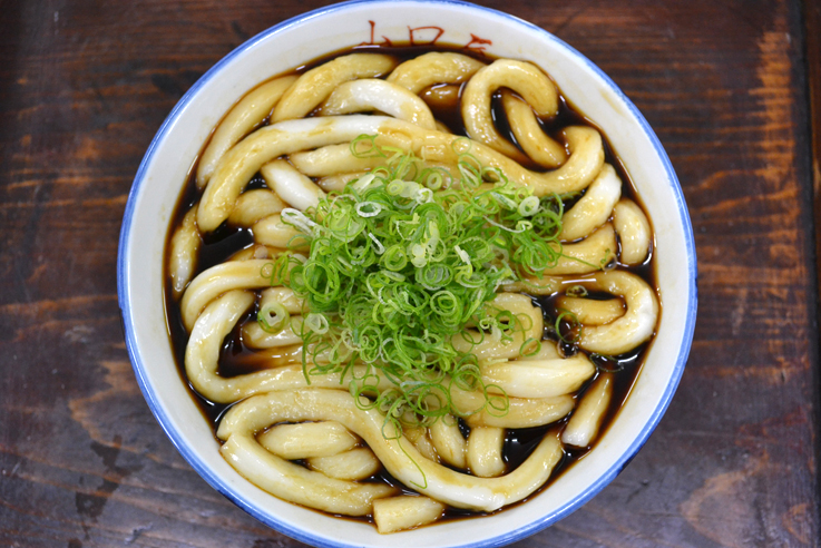 日本一コシがない!?　 もっちりふんわり「伊勢うどん」