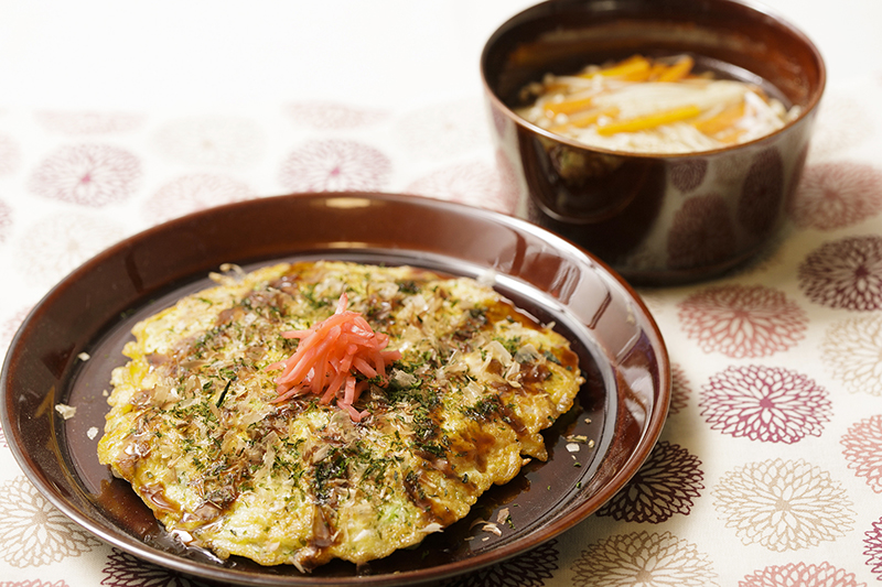 小麦粉の代わりにおからパウダーで糖質を大幅カットした「肉たっぷりお好み焼き」