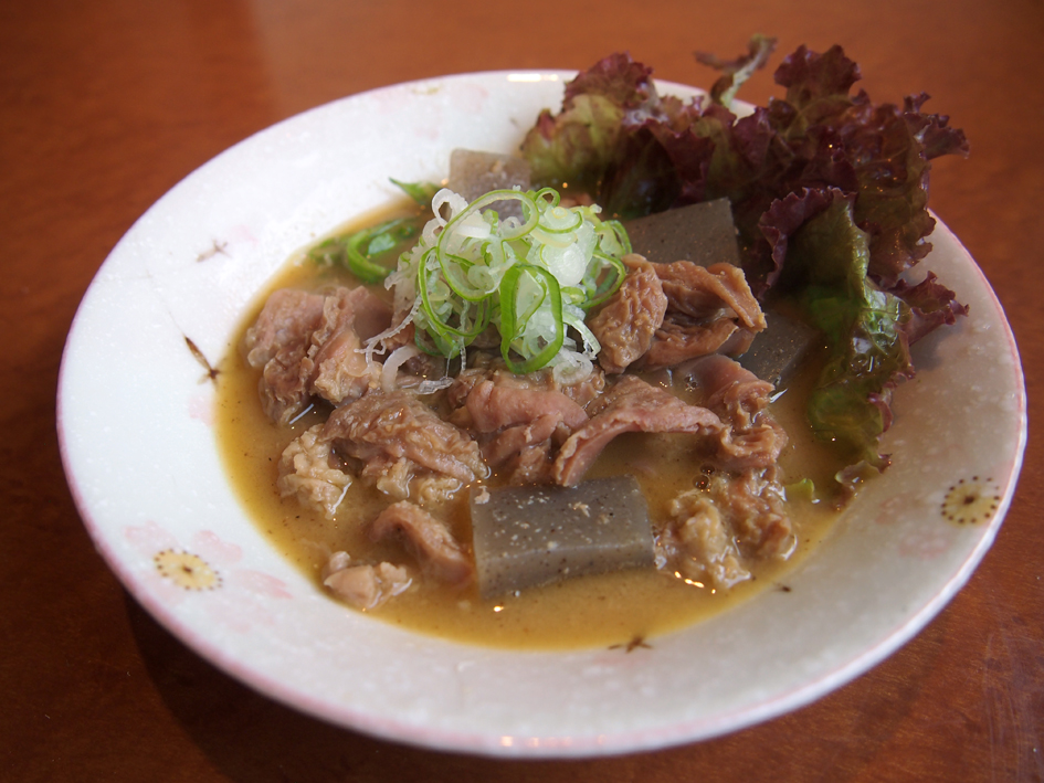 山梨県笛吹市で鳥と馬を食べ比べ！「鳥もつ煮」と「桜もつ煮」