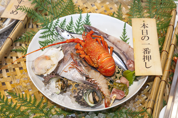 西日本最大級の広さを誇る「丹後王国 食のみやこ」